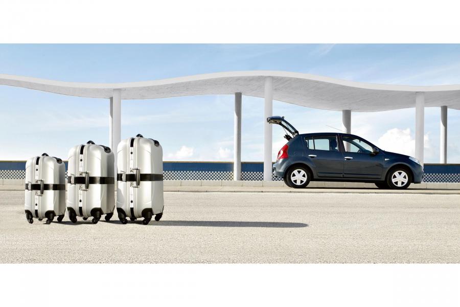  Dacia Sandero 2008 года  (фото 39 из 52)